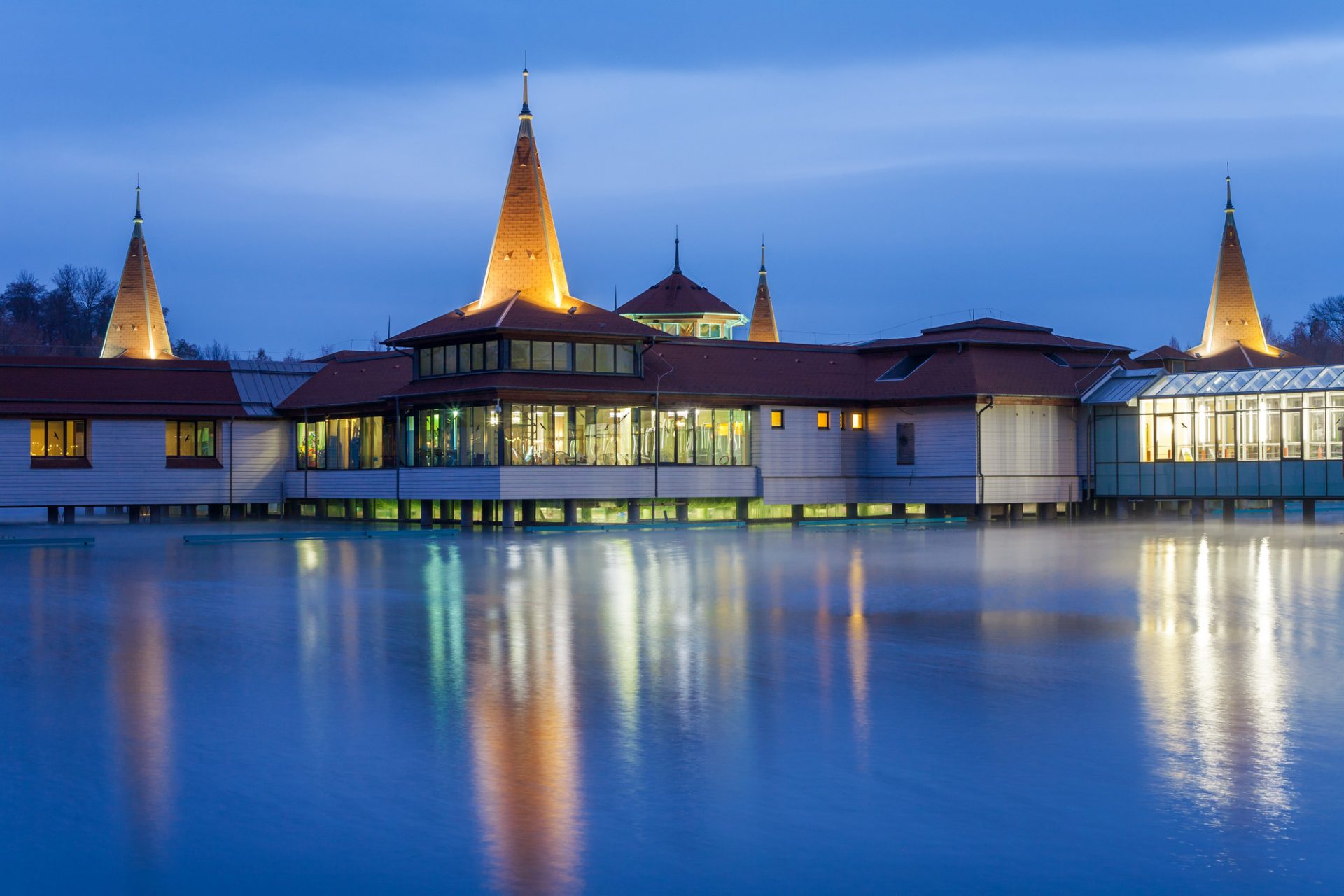 lago, heviz, lago termale, ungheria, centro termale, notte