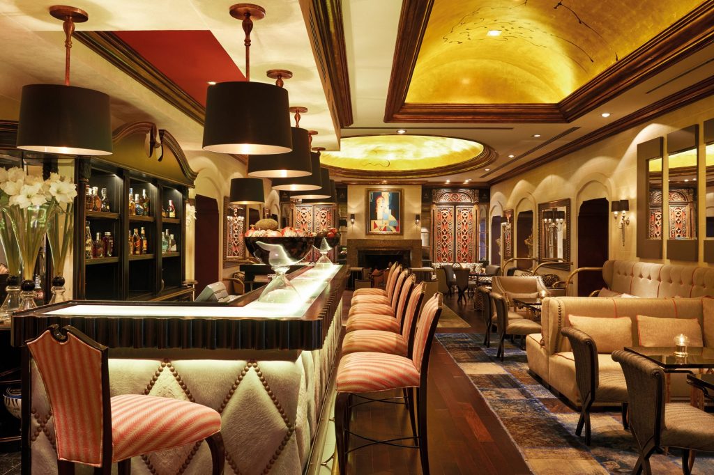 Bar lounge Mabella Club